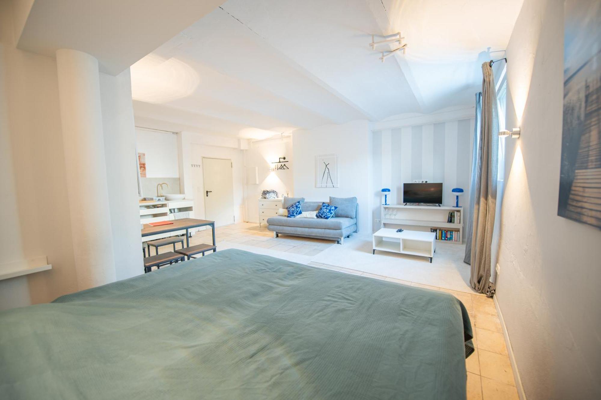 Kingsize Bett, Nahe Stadt Und Alster, Ruhig Hamborg Eksteriør billede